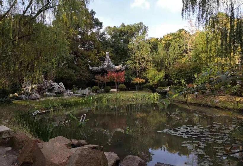 Hotel 7 Days Premium Haiyan New Bridge South Road Branch