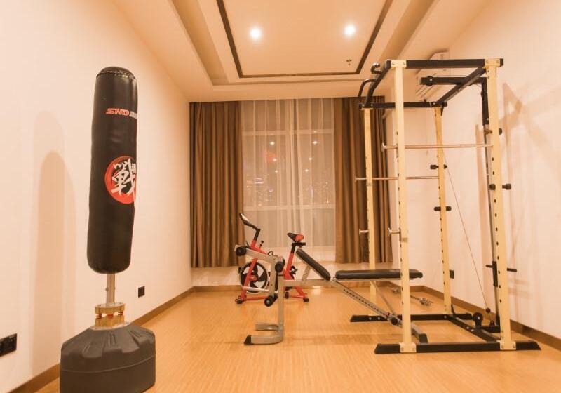 ホテル Greentree Innzhangjiakou High Speed Railway Station Business