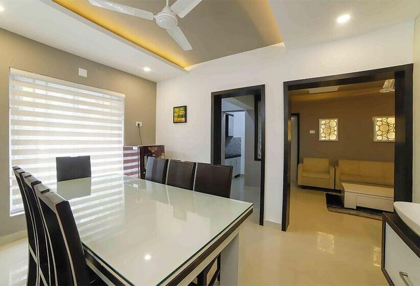 בית מלון כפרי Ambalath Maple Leaves Home