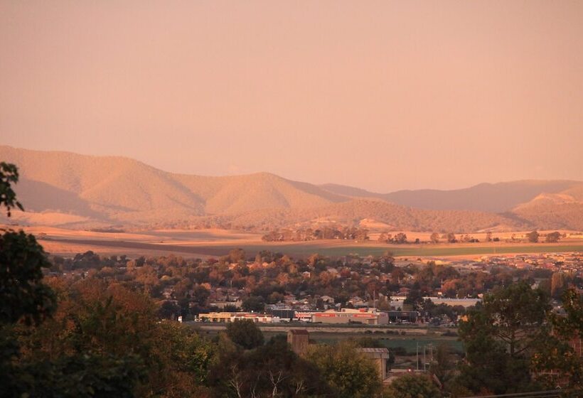 בית מלון כפרי Bathurst Heights B&b