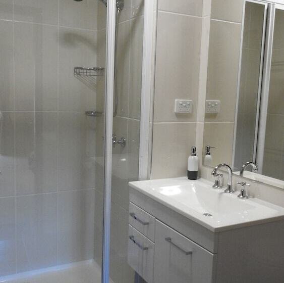 בית מלון כפרי Bathurst Heights B&b