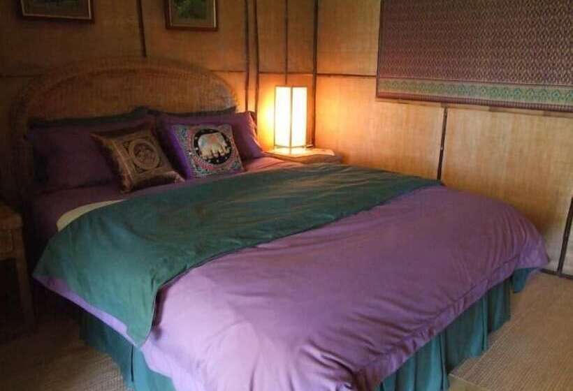 בית מלון כפרי Fernmark Inn