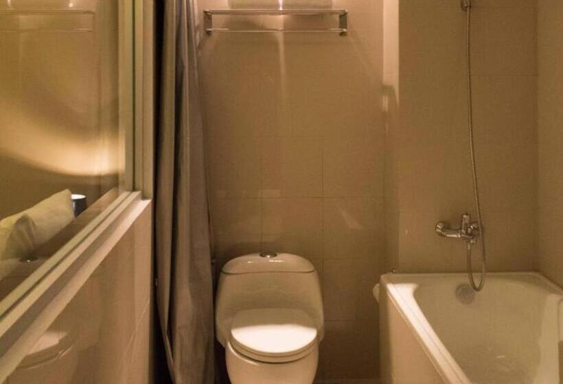 هتل Gajahmada Avara Boutique