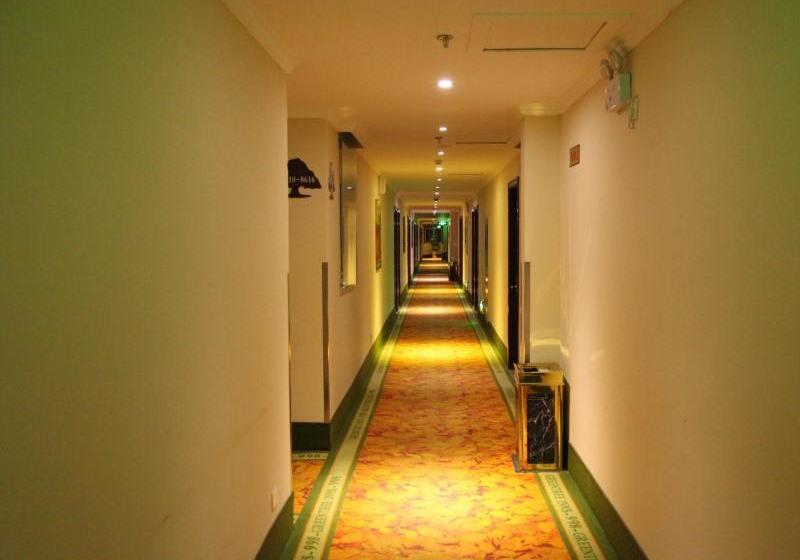 Отель Greentree Inn Yixing Zhangzhu Express