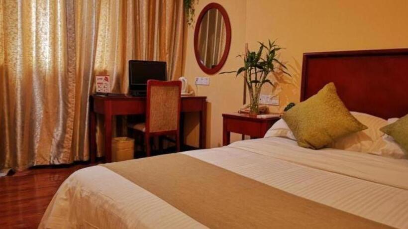 Отель Greentree Inn Yixing Zhangzhu Express