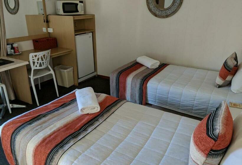 هتل Karuah Motor Inn