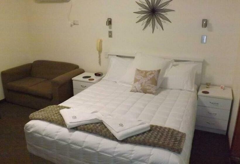 هتل Karuah Motor Inn