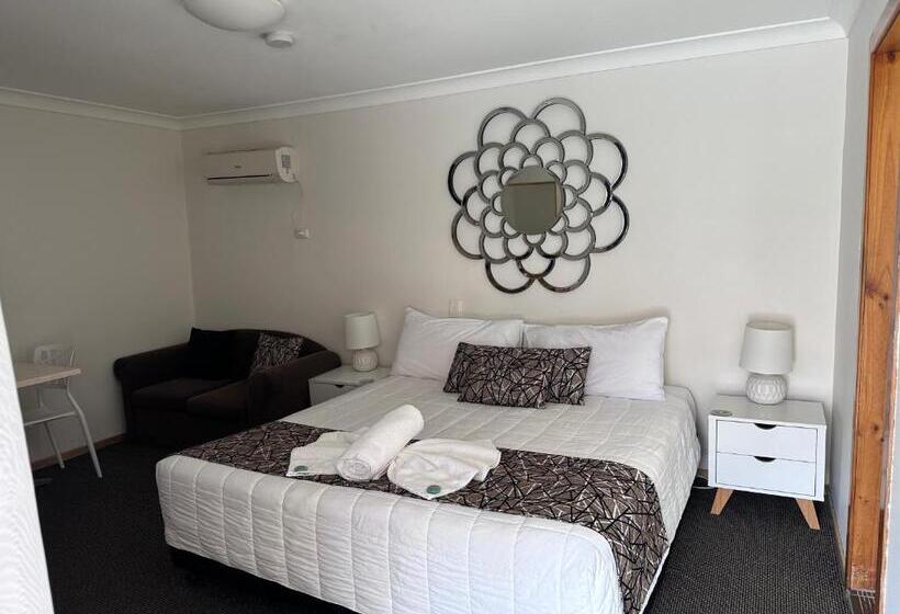 هتل Karuah Motor Inn