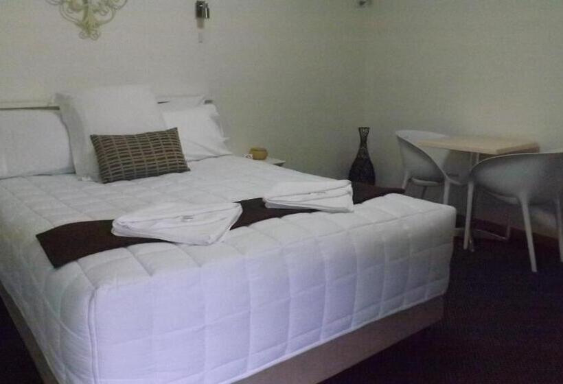 هتل Karuah Motor Inn