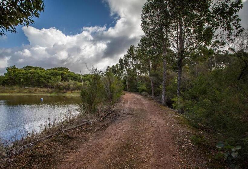 فندق Kerriley Park Farmstay