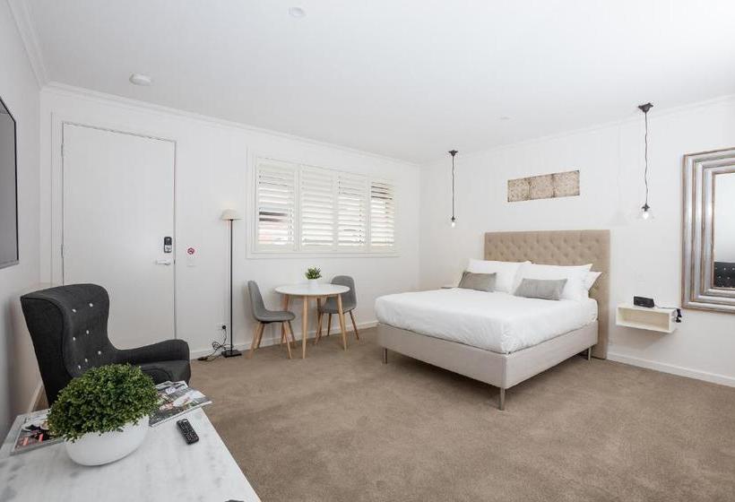 ホテル Newington Apartments