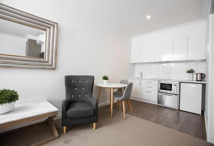 ホテル Newington Apartments