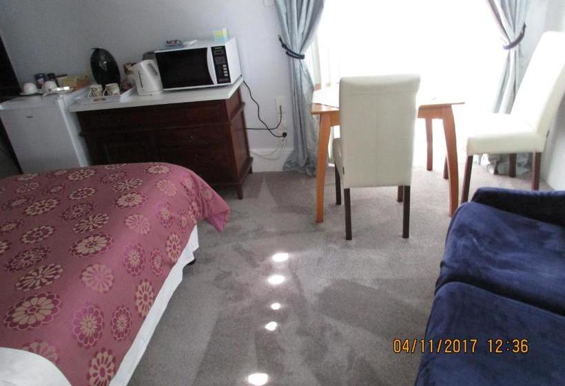 בית מלון כפרי Sojourn On Gale Bed & Breakfast