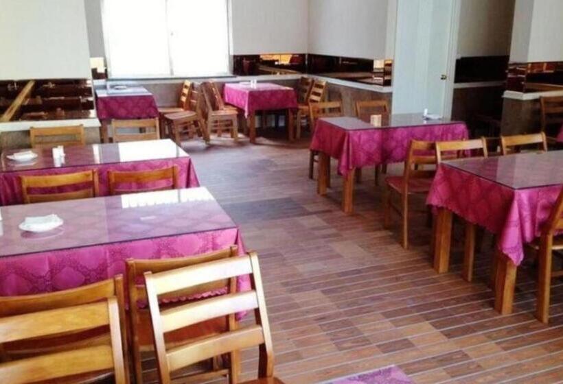 Отель Greentree Inn Zhenjiang Yangzhong Central Market Gangdong Bei Road