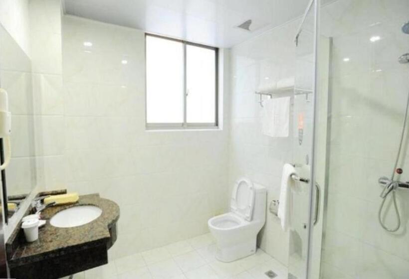 Отель Greentree Inn Zhenjiang Yangzhong Central Market Gangdong Bei Road