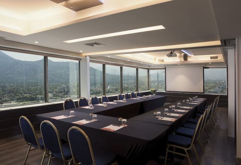 Boulevard Suites Ferrat