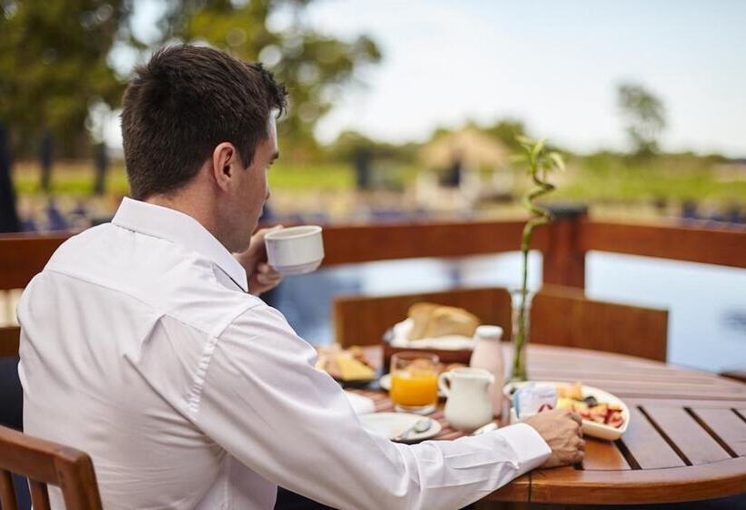 Carmelo Resort & Spa