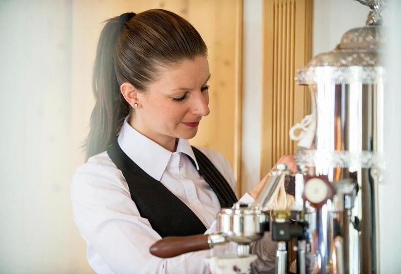 Chalet Hotel Hartmann   Adults Only