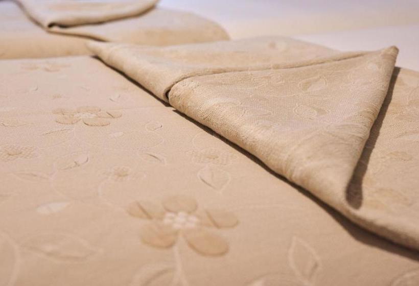 Hostal Restaurante Teodora