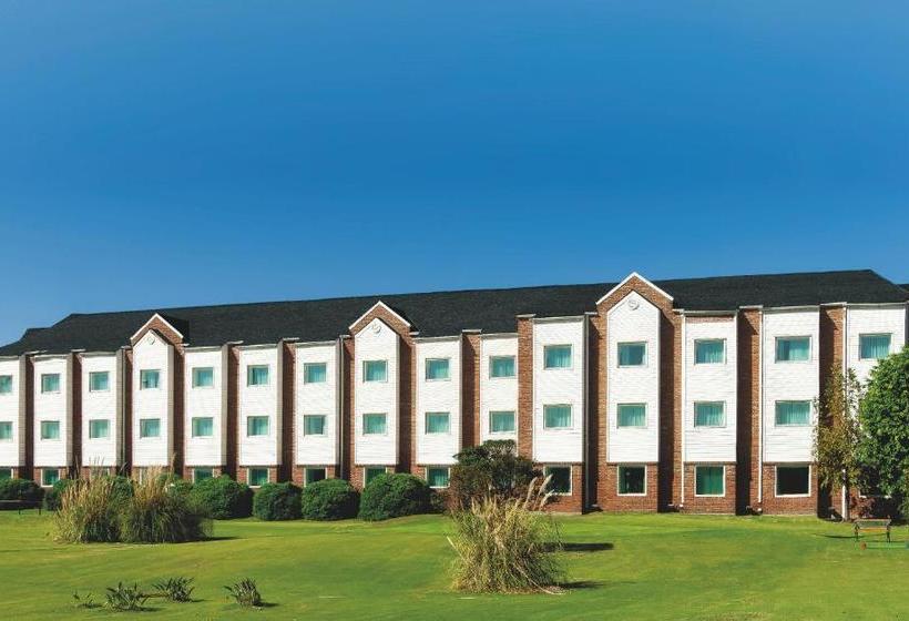 هتل Aeroparque Inn And Suites