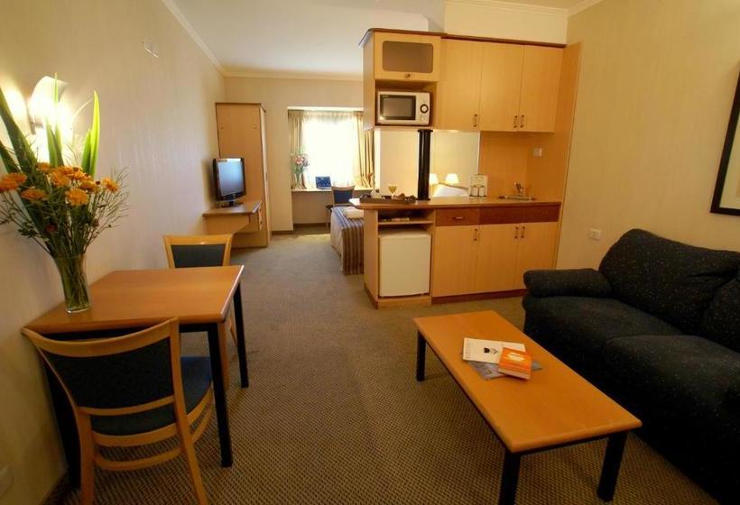 هتل Aeroparque Inn And Suites