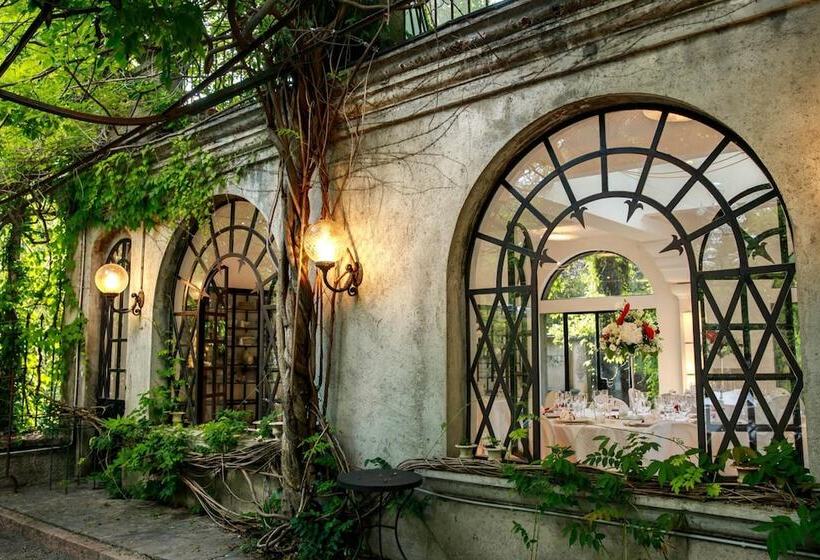 호텔 Albergo Ristorante Madonnina