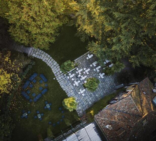 호텔 Albergo Ristorante Madonnina