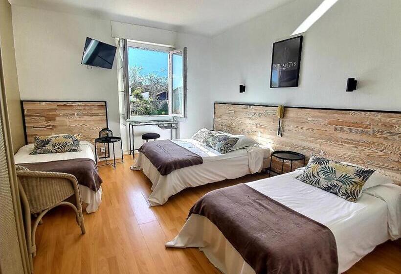 Отель Atlantis Hôtel