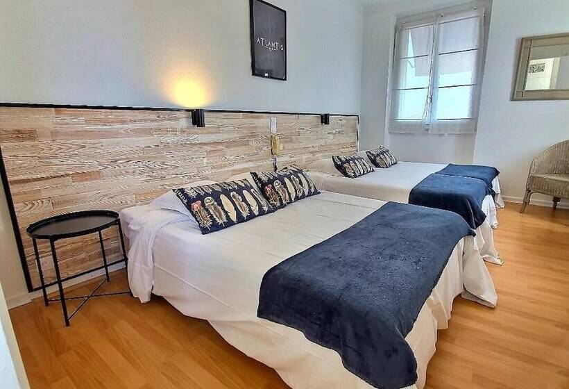 Отель Atlantis Hôtel