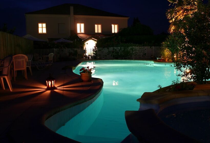 Отель Atlantis Hôtel