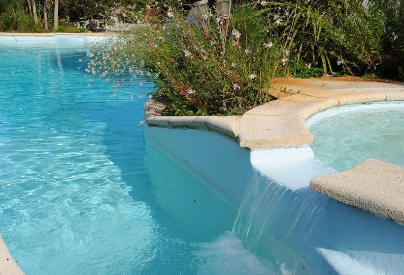 Отель Atlantis Hôtel