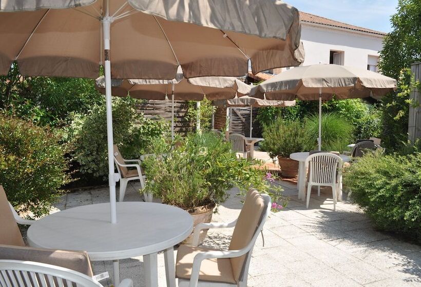 Отель Atlantis Hôtel