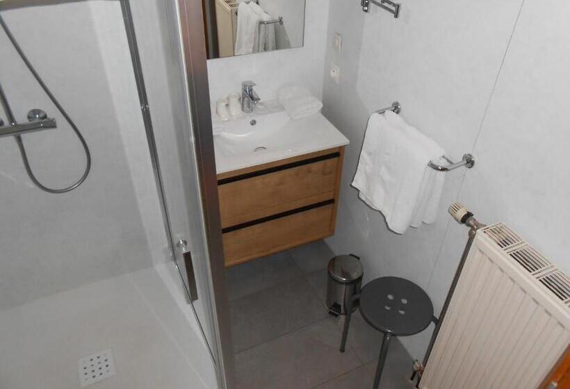 Отель Au Fief Du Château