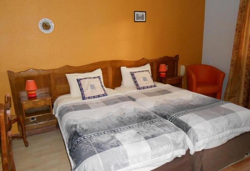 Отель Au Fief Du Château