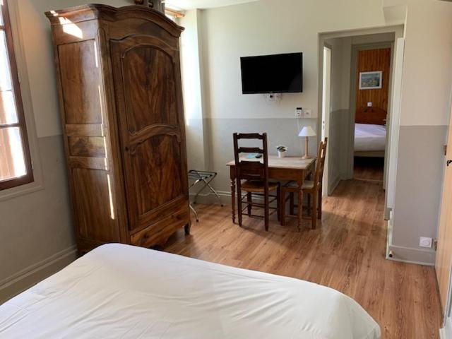 Отель Au Sans Souci