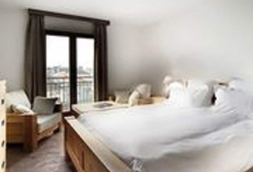 Отель Auberge De Savoie