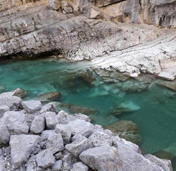 בית מלון כפרי Auberge Des Crêtes