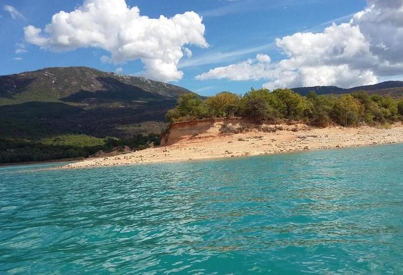 בית מלון כפרי Auberge Des Crêtes