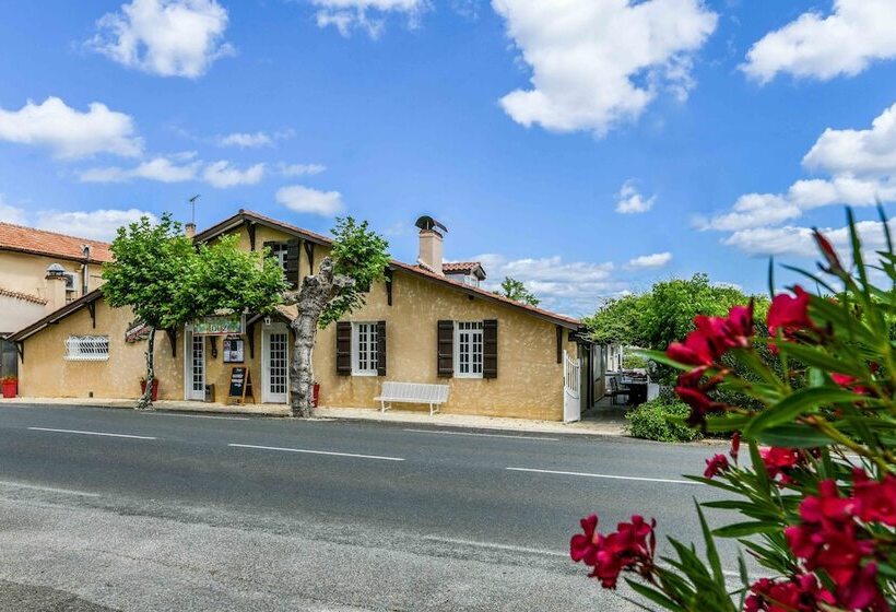 בית מלון כפרי Aux Tauzins