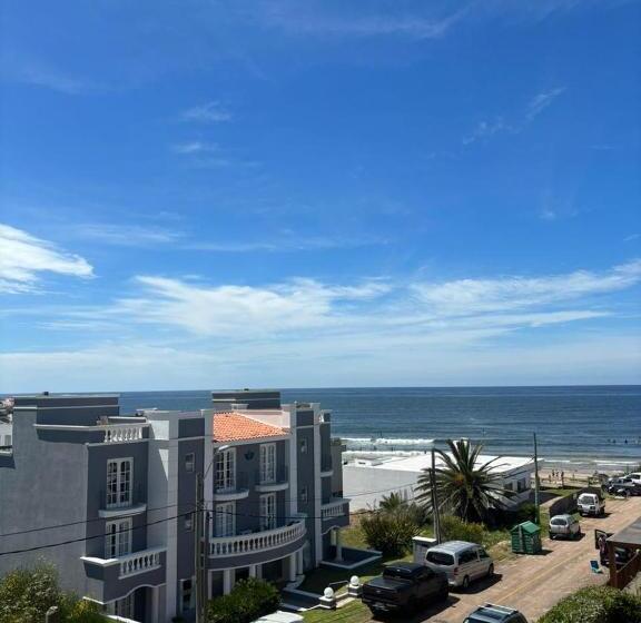 בית מלון כפרי Bagu Villa De Mar