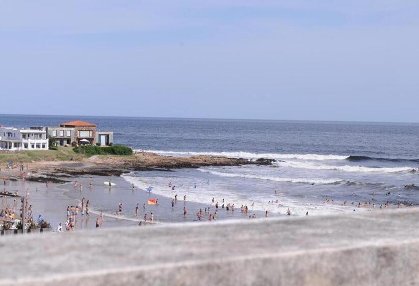 בית מלון כפרי Bagu Villa De Mar