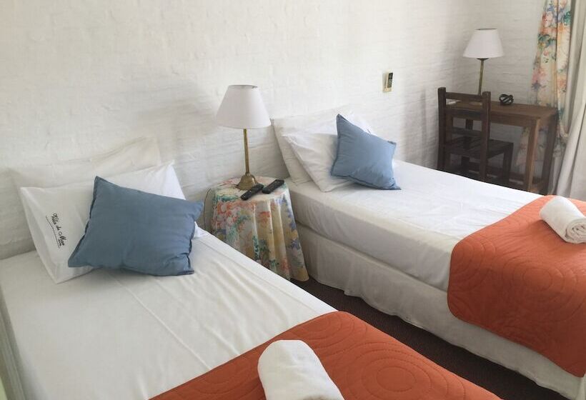 בית מלון כפרי Bagu Villa De Mar