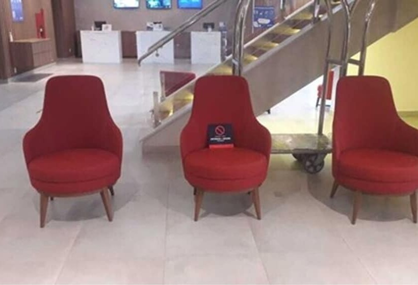 Отель Blue Tree Towers Millenium Porto Alegre