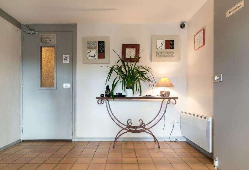 Brit Hotel Plaisance A9/a61