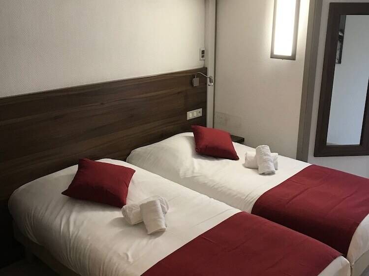 Brit Hotel Plaisance A9/a61