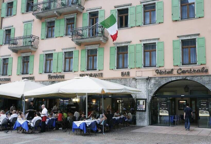 בית מלון כפרי Centrale