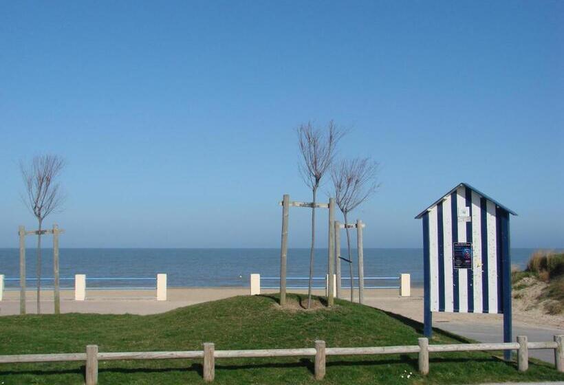 Отель Chez Marion