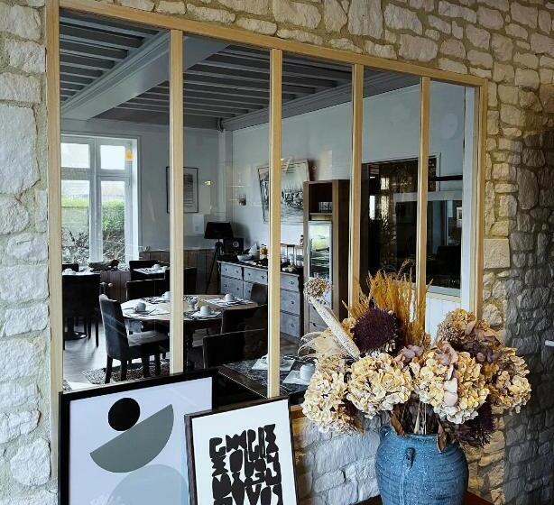 Отель Chez Marion