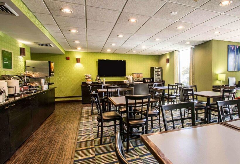 فندق Comfort Inn & Suites Lantana   West Palm Beach South