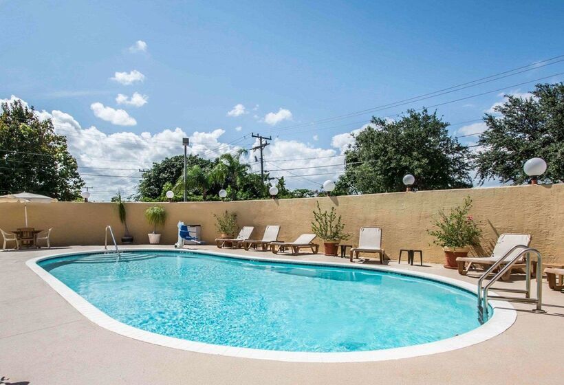 فندق Comfort Inn & Suites Lantana   West Palm Beach South